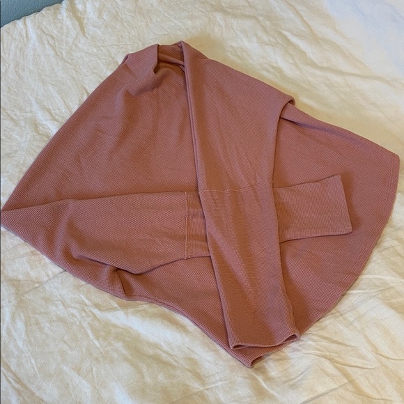 We The Free Fuji Off The Shoulder Thermal Top. Size Medium. Pink. Free People. - Picture 10 of 12